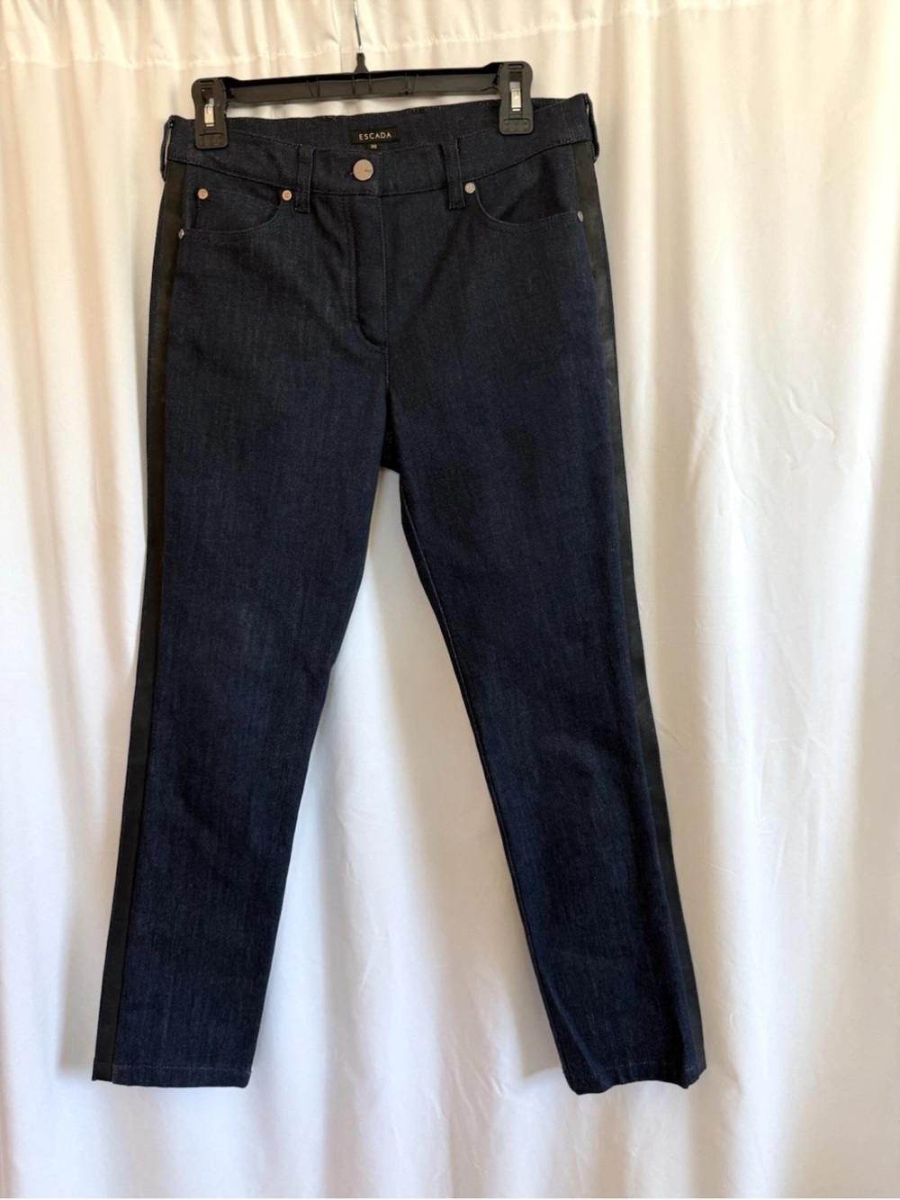 Escada Ankle Jeans W/ Side Stripe - Size 36 - US Size 6 Small